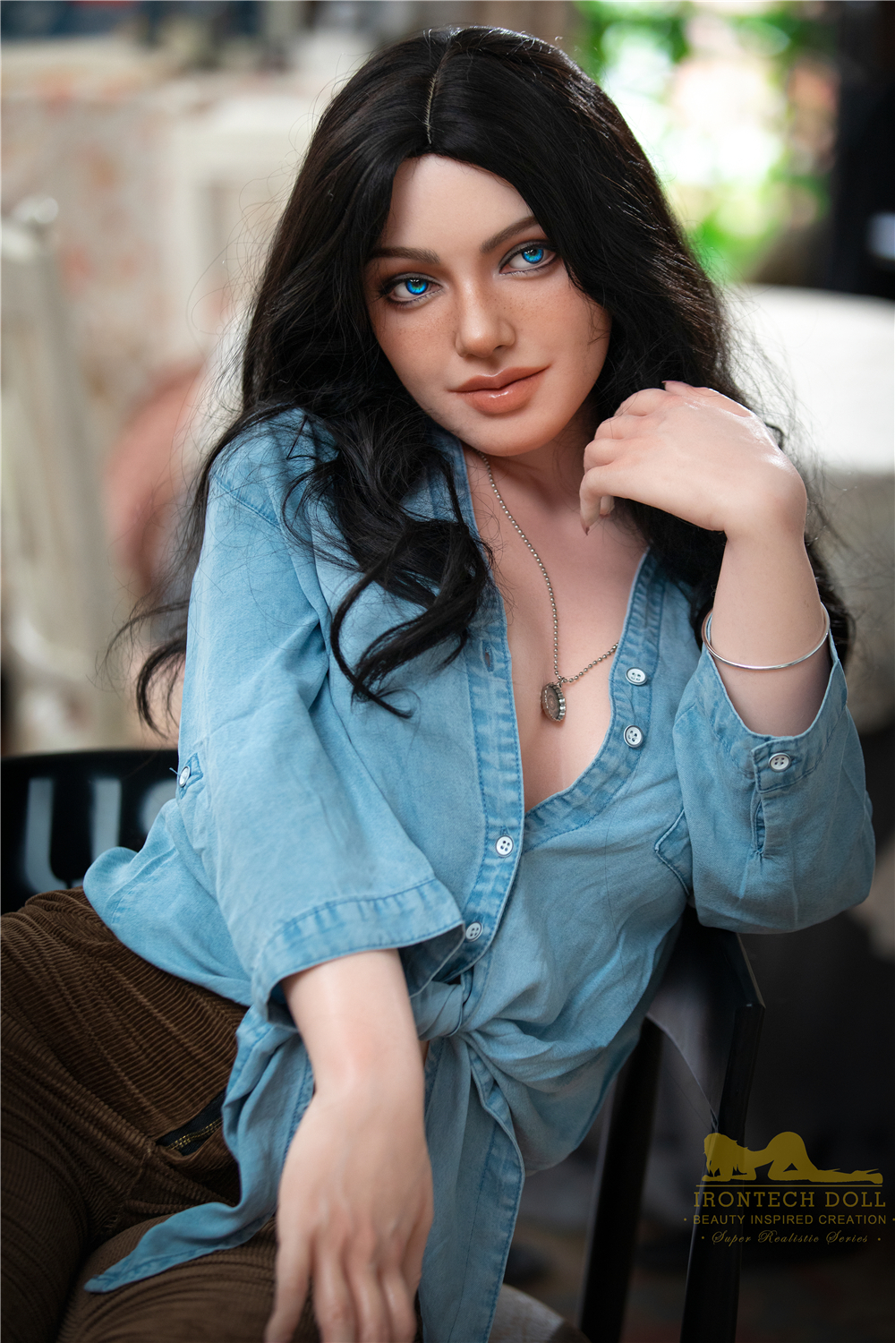 EW1A4350-1 Ivy is the epitome of luxury and sensuality. Explore your deepest desires with Ivy by your side. Order now and experience the unmatched quality and satisfaction that only Doll can offer.