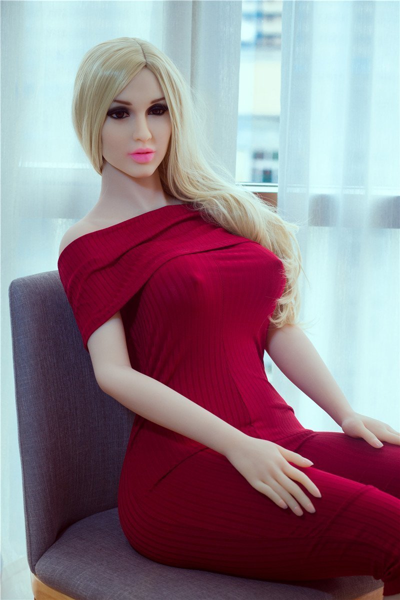 TPE Love Doll 170cm Suzie Crafted with the utmost precision and attention to detail
